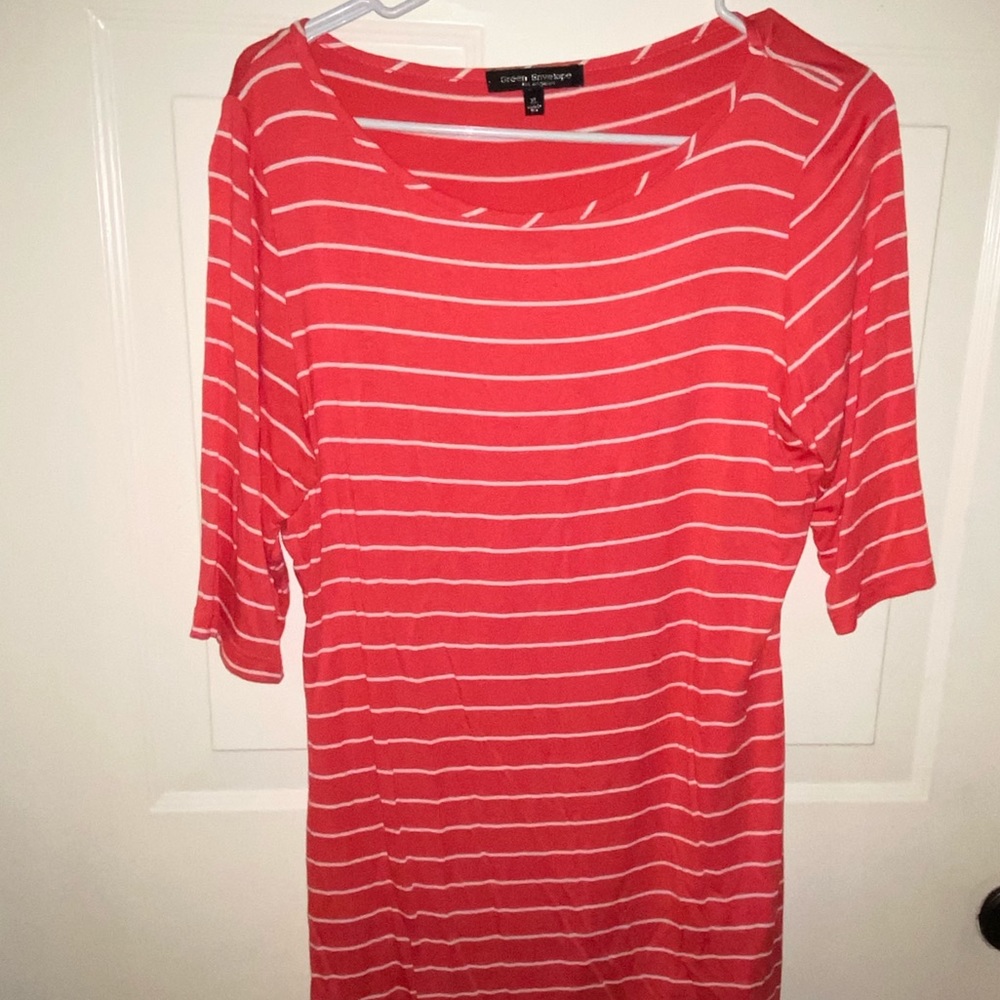 Green Envelope coral and white 3/4 shirt